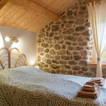 De La Grangette 5/6 Personnes Ferienhaus Grandrieu